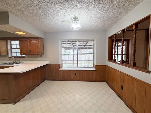 Building Photo - 1103 Scarlet Oaks Cir