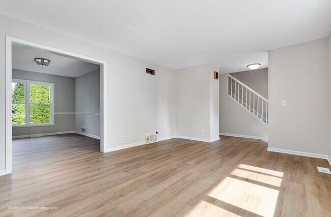 Building Photo - 1020 Prairie View Ct