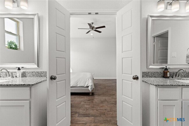 Building Photo - 3307 Pistoia Trl