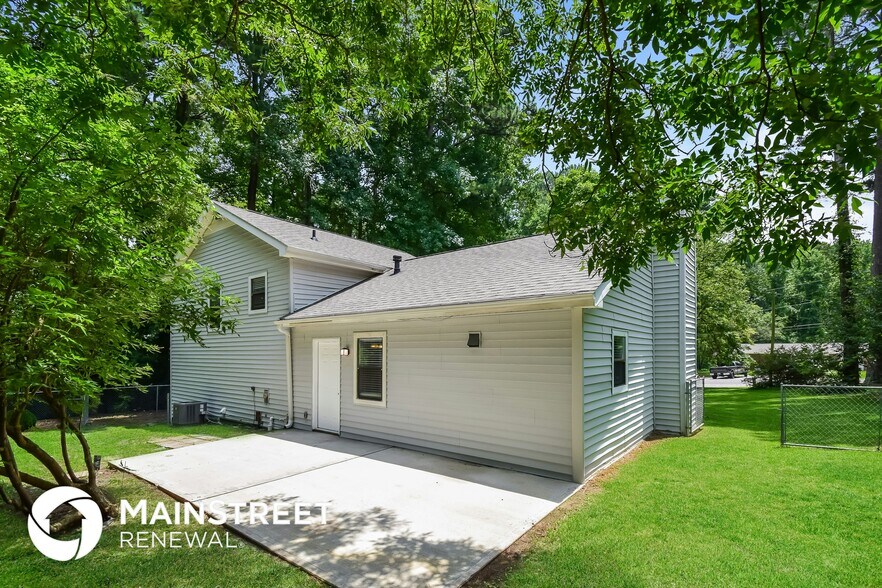Building Photo - 2223 Rio Grande Ct