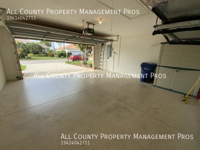 Building Photo - 5112 Far Oak Cir