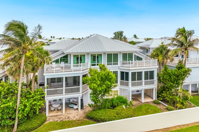 Building Photo - 788 Beach View Dr