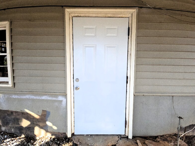 Building Photo - 4232 Anneewakee Rd