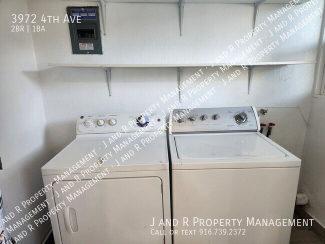 Building Photo - 3972 4th Ave