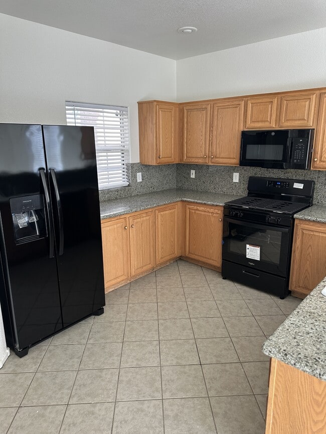 Building Photo - 6529 Adonis Heights St