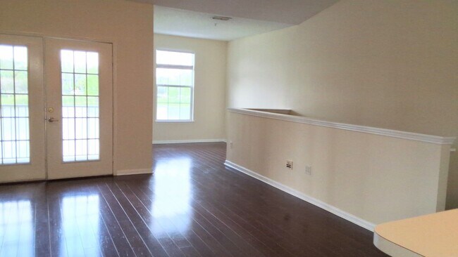 Building Photo - Beautiful WATER VIEW 3 bedroom, 2 bathroom...