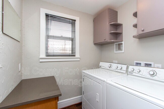 Building Photo - 200 Elm St