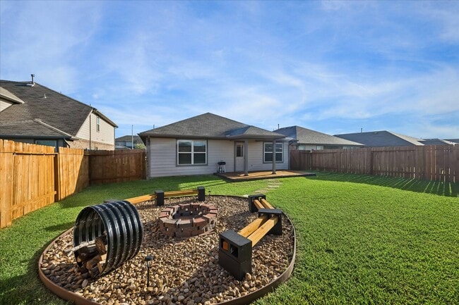 Building Photo - 29523 Patricias Wy