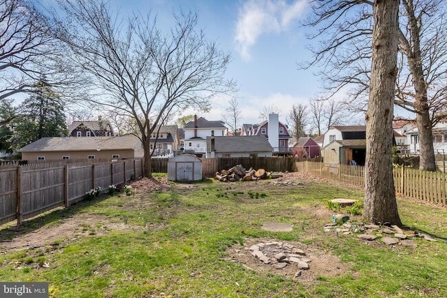 Building Photo - 21 Grandview Ave