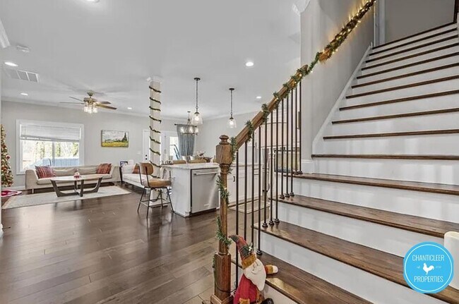 Building Photo - 306 Lamplighter Cir