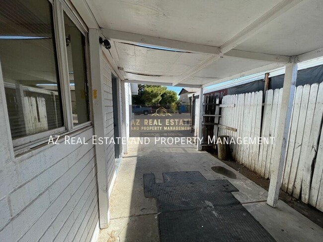 Building Photo - 7210 N 55th Dr