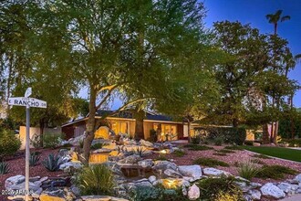 Building Photo - 2218 E Rancho Dr