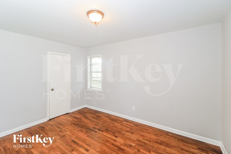 Building Photo - 156 Harris Cove