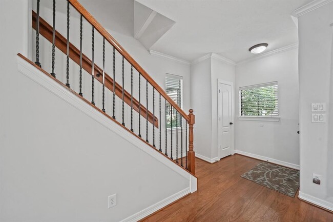 Building Photo - 1846 Woodbend Village Ct