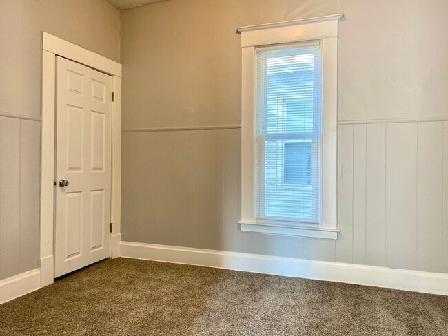 Building Photo - 1101 Crosby St NW