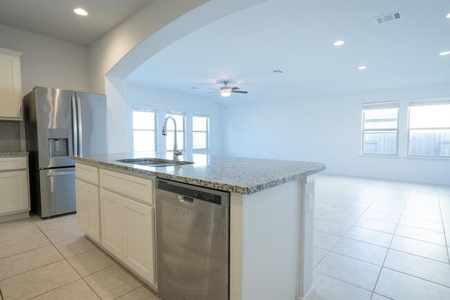 Building Photo - 345 Horsemint Way