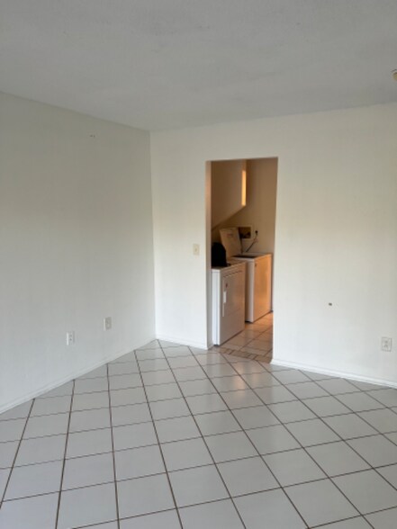 Building Photo - 2625 FL-590