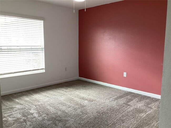 Building Photo - 260 Pershing St