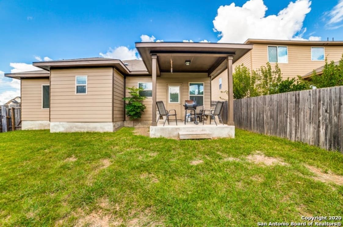 Backyard - 1330 Plaza Lake Dr