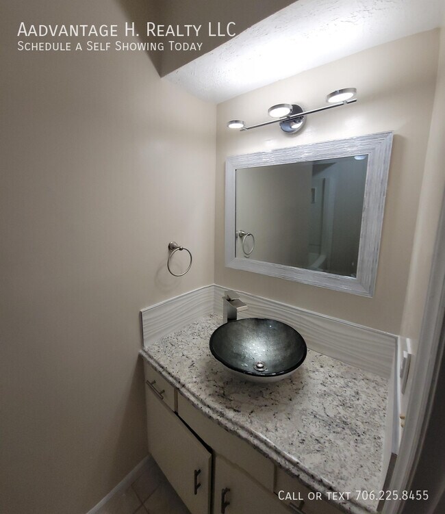 Building Photo - 4848 Basswood Dr