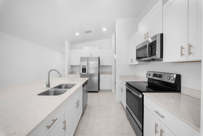 Building Photo - 12321 Dakota Ridge Pl