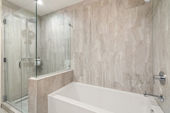 Building Photo - 44 East Ave