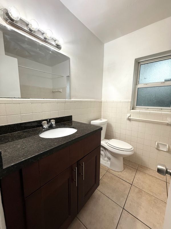 Building Photo - 5224 NW 16th St