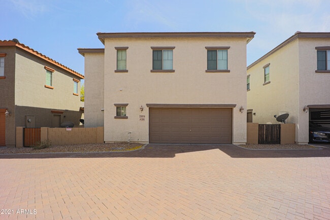 Building Photo - 22076 N 103rd Ln