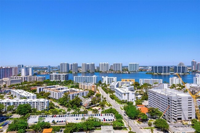 Building Photo - 17875 Collins Ave