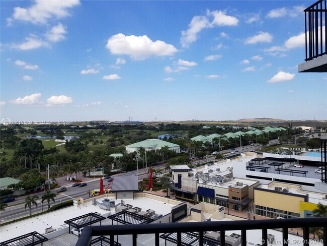 Building Photo - 5252 NW 85th Ave