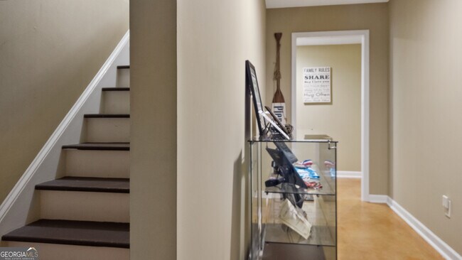 Building Photo - 6209 Benbrooke Dr NW