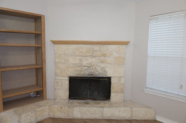 Building Photo - 6804 N Capital of Texas Hwy