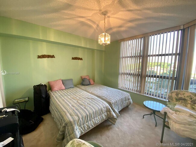 Building Photo - 3530 Mystic Pointe Dr