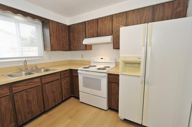 Building Photo - Single-Level Home on Corner Lot