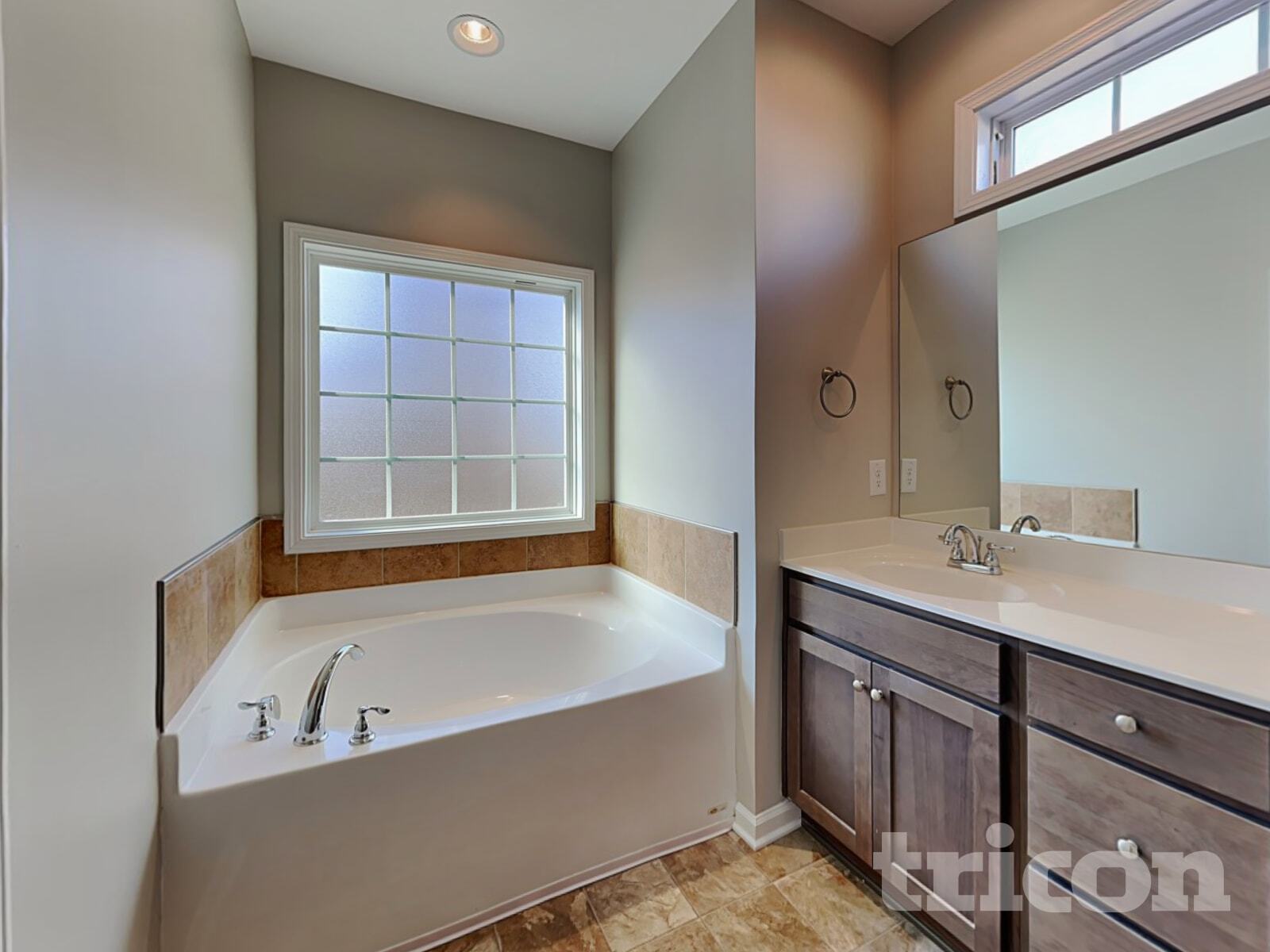 Building Photo - 925 Beverly Ct