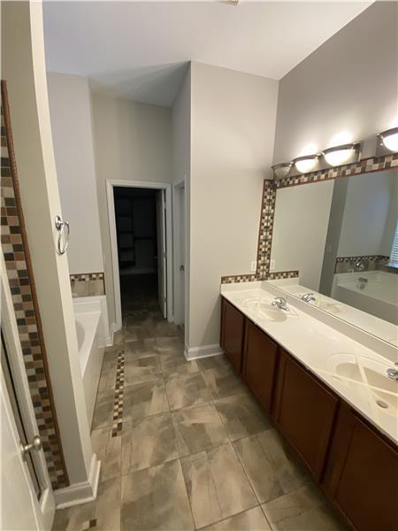 Building Photo - 104 Moonlight Trail