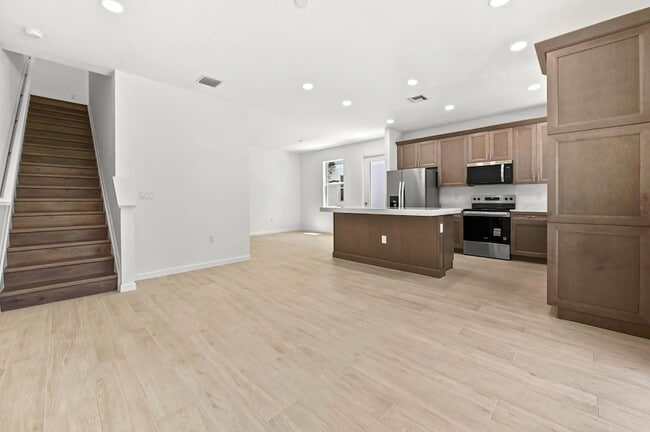 Building Photo - 16404 Mirabell Mnr Ln