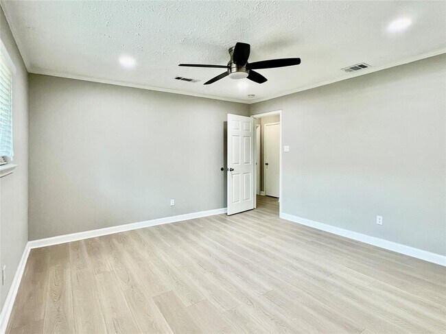 Building Photo - 1026 Park Meadow Dr