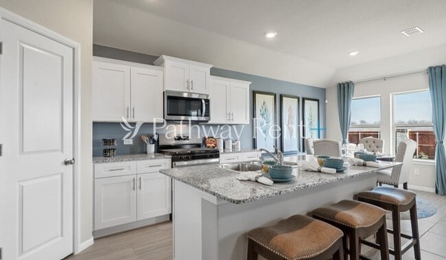 Building Photo - 9452 Mint Hill Dr