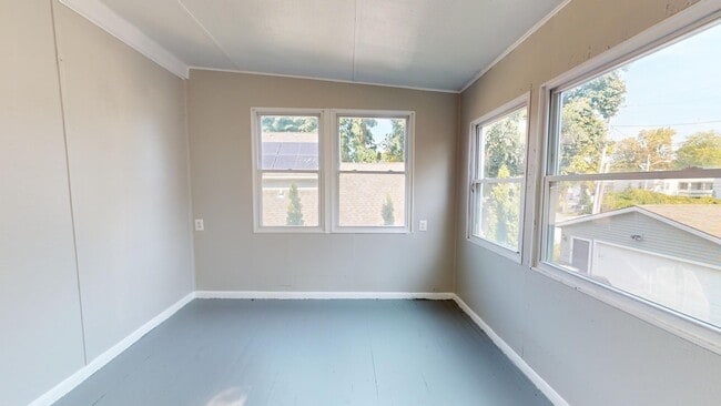 Building Photo - 1371 W 85th St