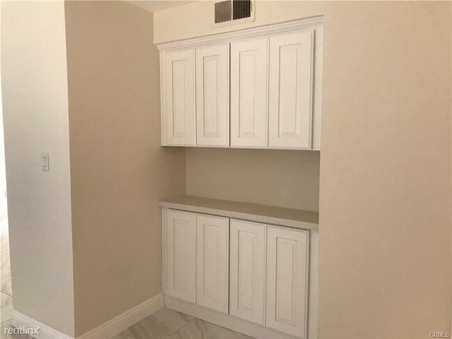 Building Photo - 2337 Palos Verdes Dr W