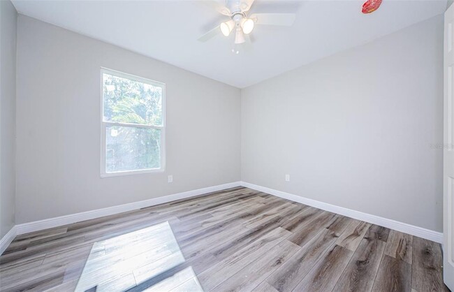 Building Photo - 3562 Fisher Rd