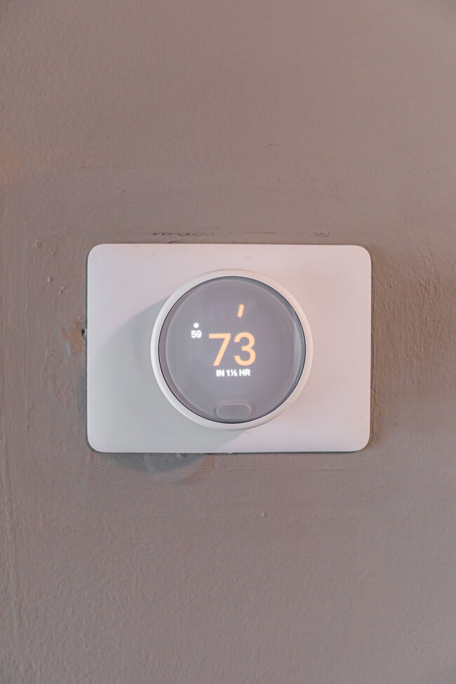 Nest thermostat control - 21400 Parklawn St