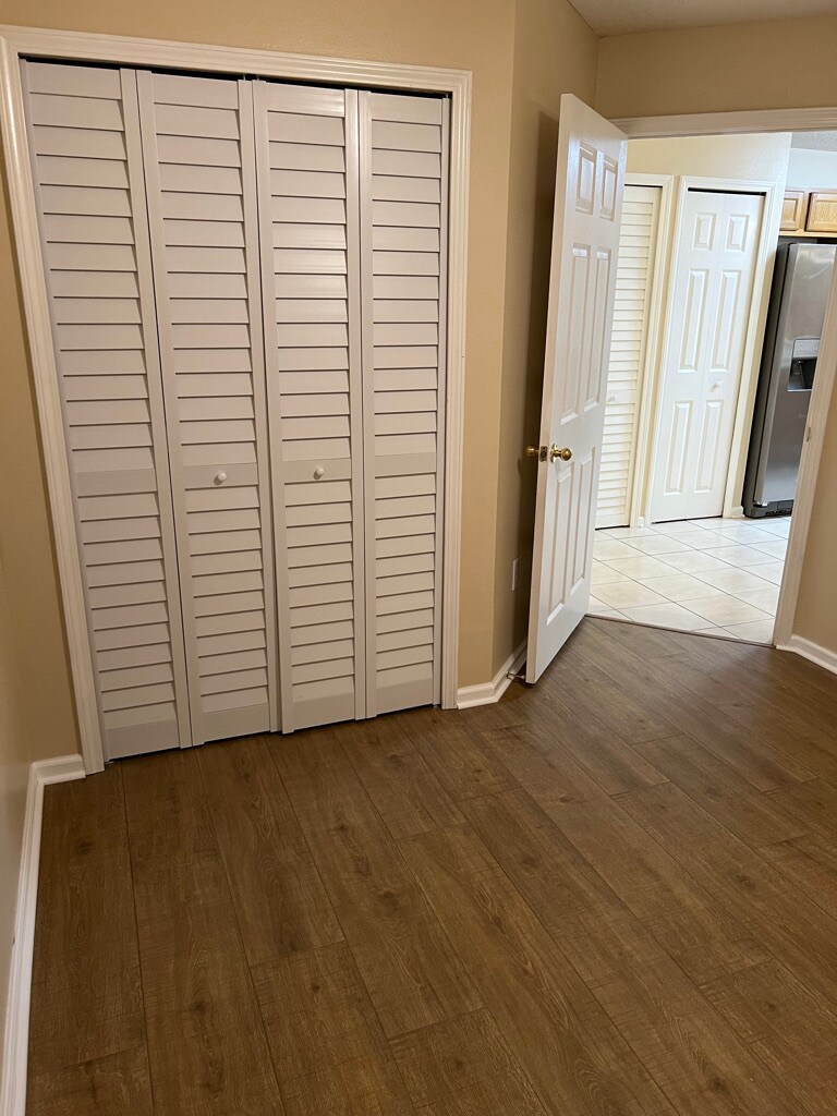 Guest Bedroom - 6094 Maggies Cir