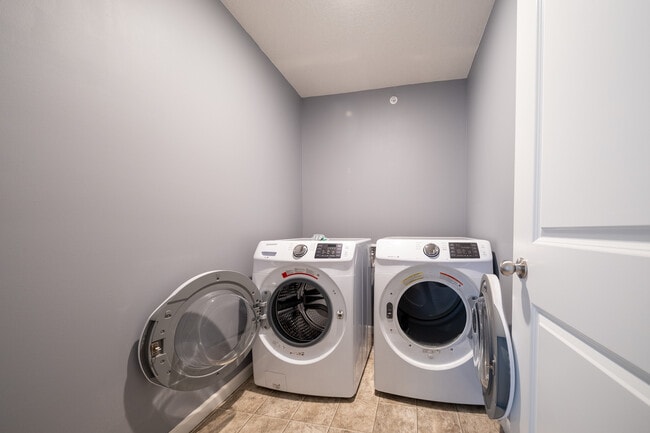 Building Photo - 13369 Bronze Pkwy