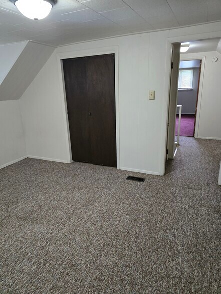 Building Photo - 712 S Brittain Ave