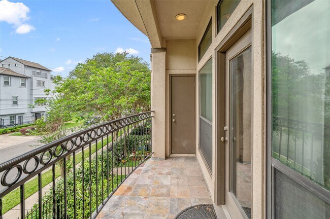 Building Photo - 1409 Rosedale St