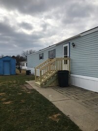 Building Photo - 334 Decoy Ln