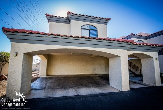 Building Photo - Newly Renovated 3Bdm 2Ba Condo Conveniently Located