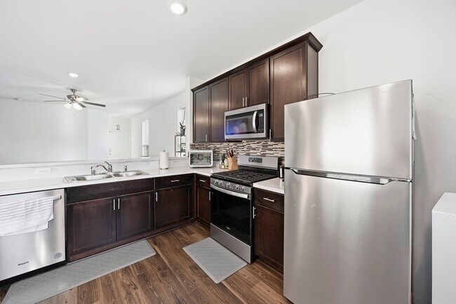 Building Photo - 16306 Fontana Ct